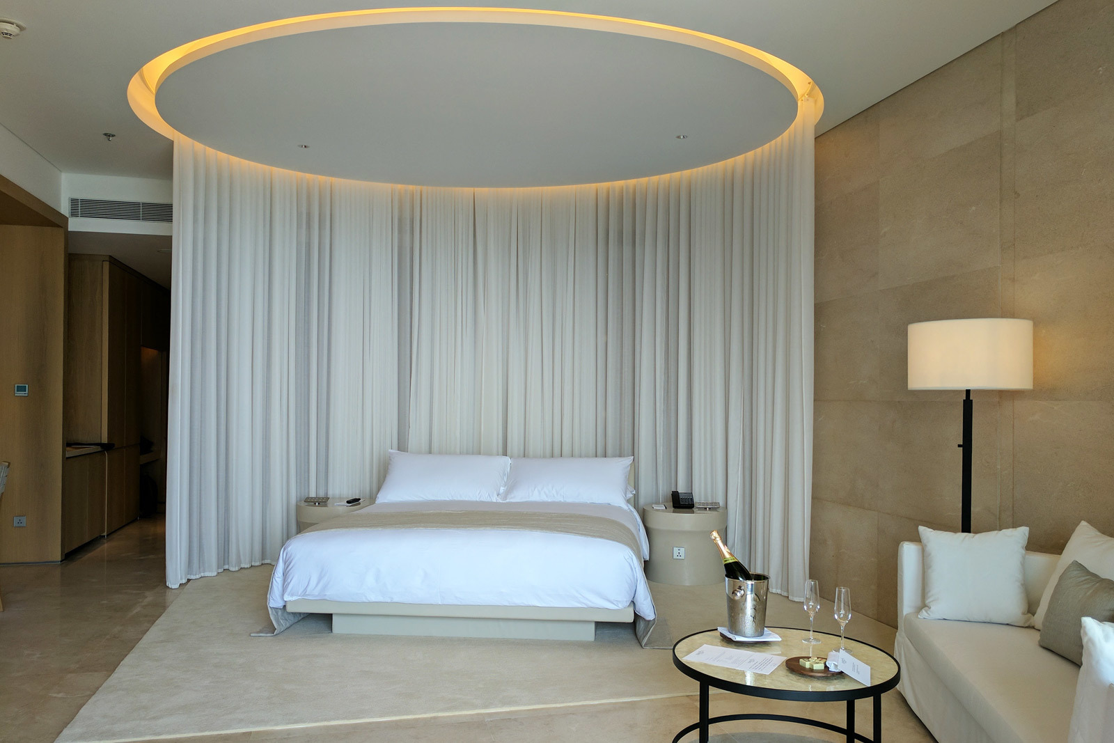 large_EDITION-Hotel-Sanya-Room-01