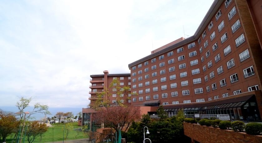 toyako-manseikaku-hotel-lakeside-terrace