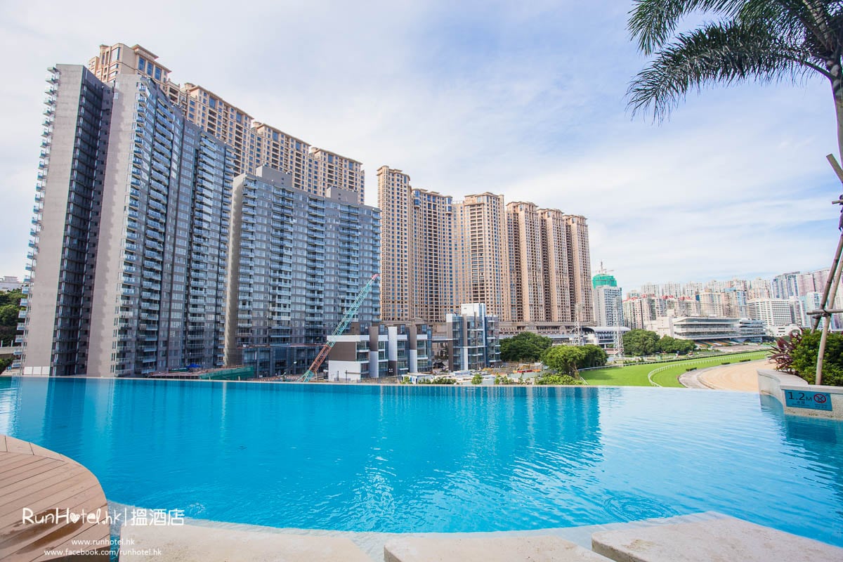 The Macau Roosevelt Swimming Pool (3)