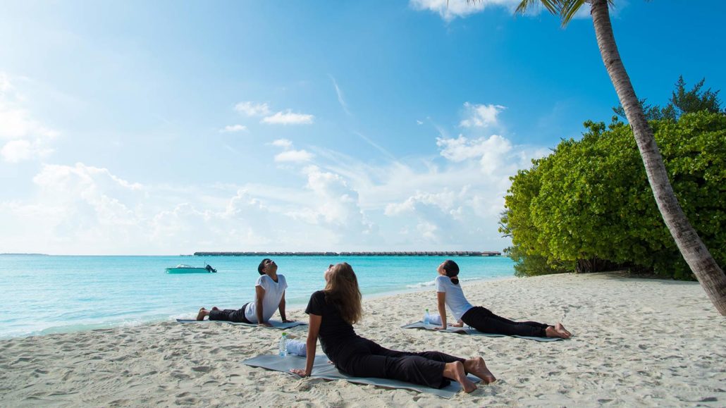 Hideaway-Maldives-yoga-14-1030x579