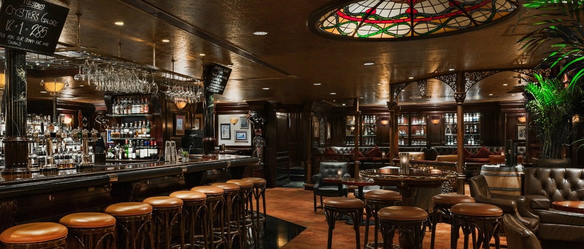 tiffanys-new-york-bar-interior-2017-1170