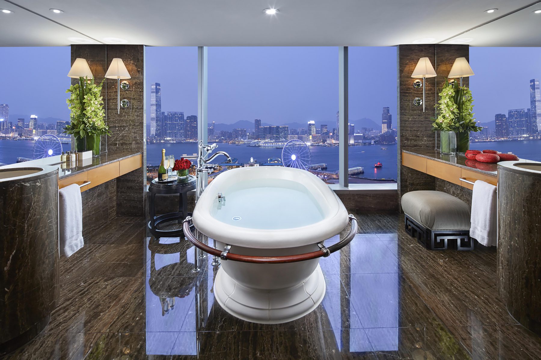 Mandarin-Oriental-Hong-Kong-Hotel-Suite-Harbour-View