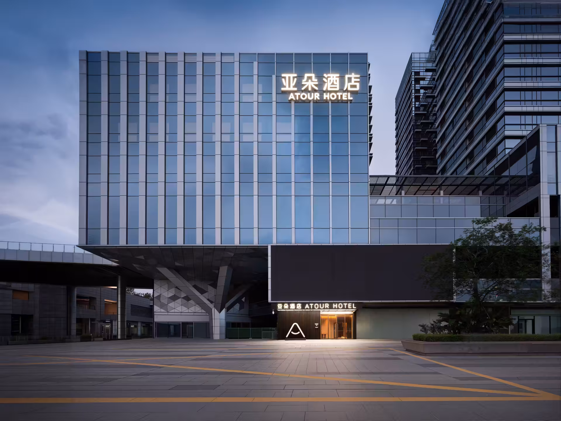 深圳北站東廣場亞朵酒店